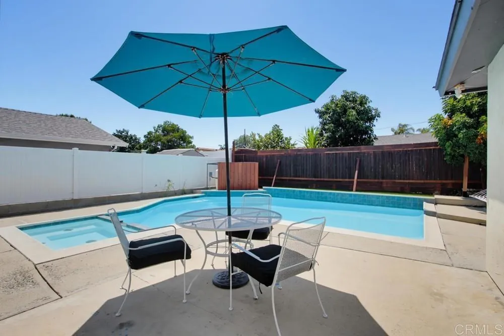 4925 Siesta Drive Oceanside, CA 92057