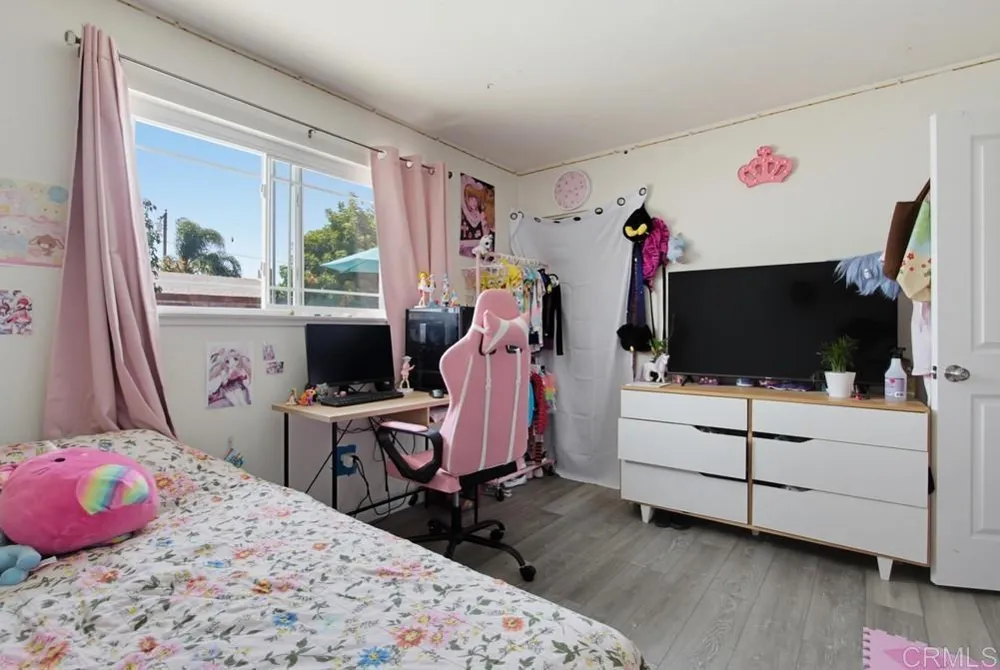 4925 Siesta Drive Oceanside, CA 92057