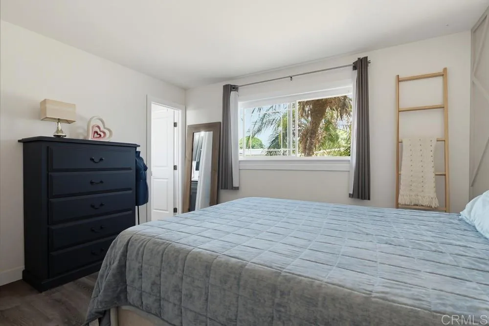 4925 Siesta Drive Oceanside, CA 92057