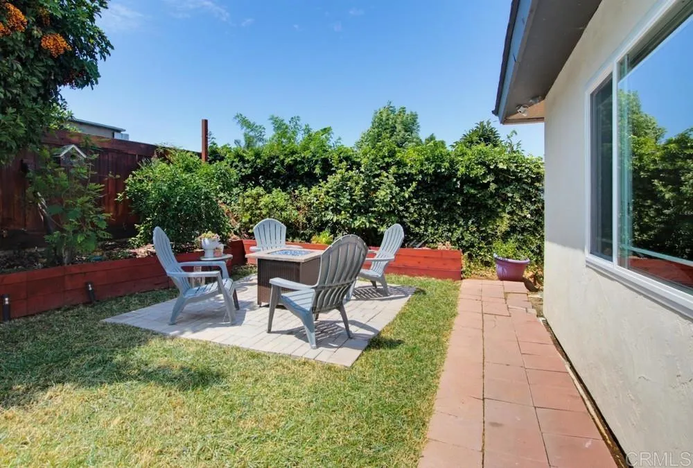 4925 Siesta Drive Oceanside, CA 92057