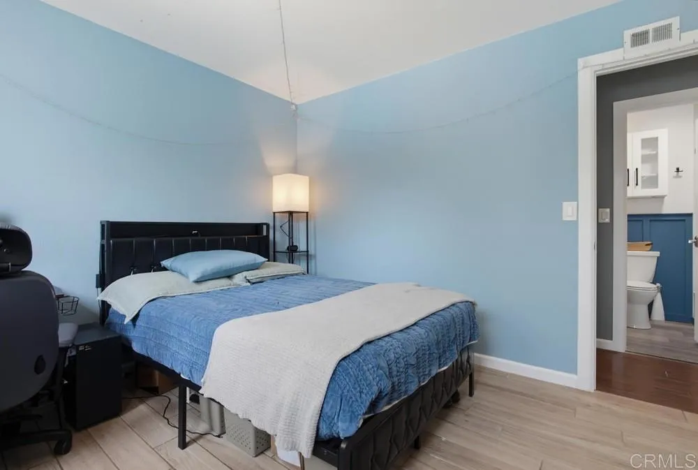 4925 Siesta Drive Oceanside, CA 92057