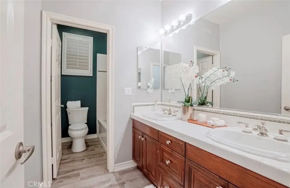 8082 E Portico Orange, CA 92867
