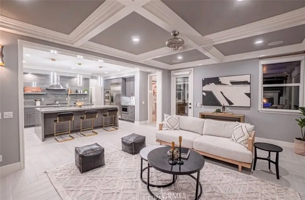 8082 E Portico Orange, CA 92867