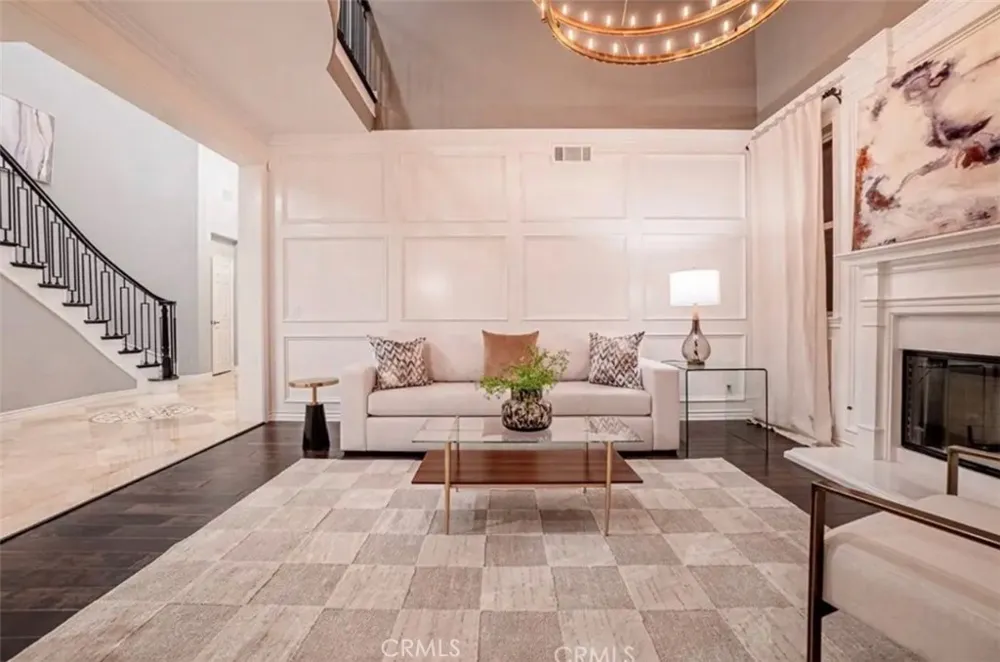 8082 E Portico Orange, CA 92867