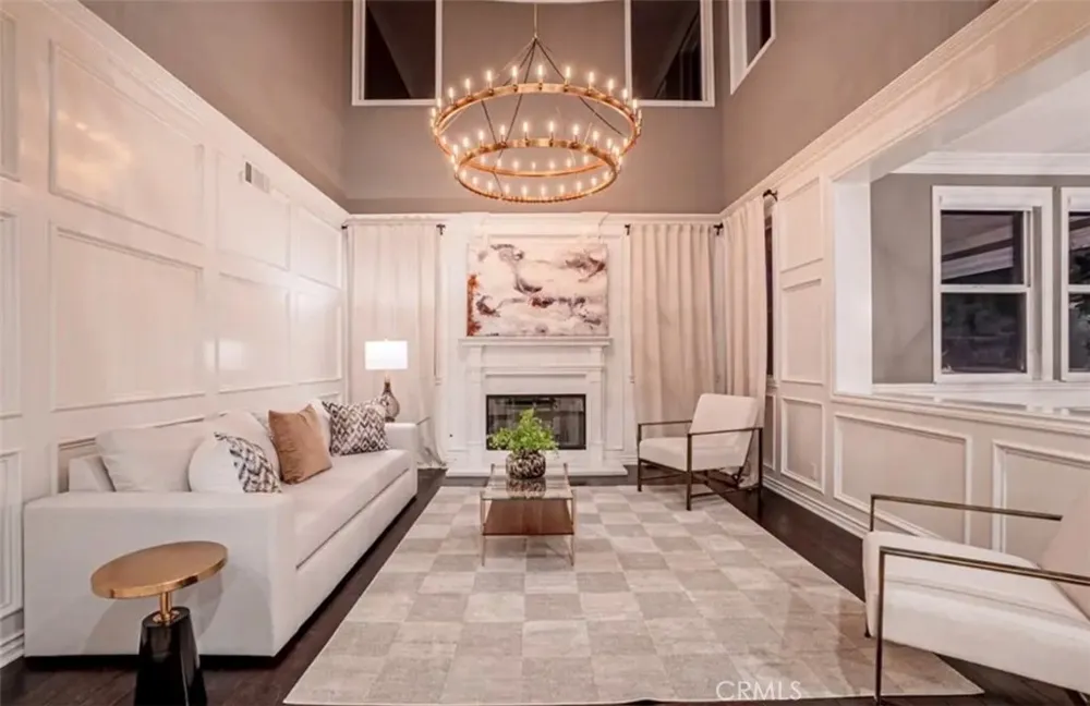 8082 E Portico Orange, CA 92867