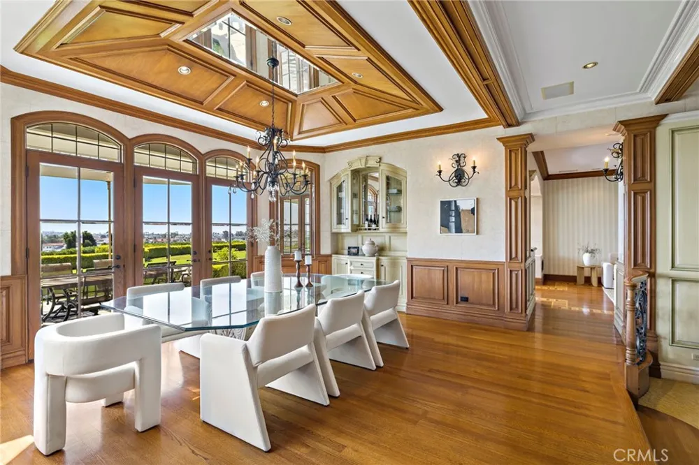108 Kings Place Newport Beach, CA 92663