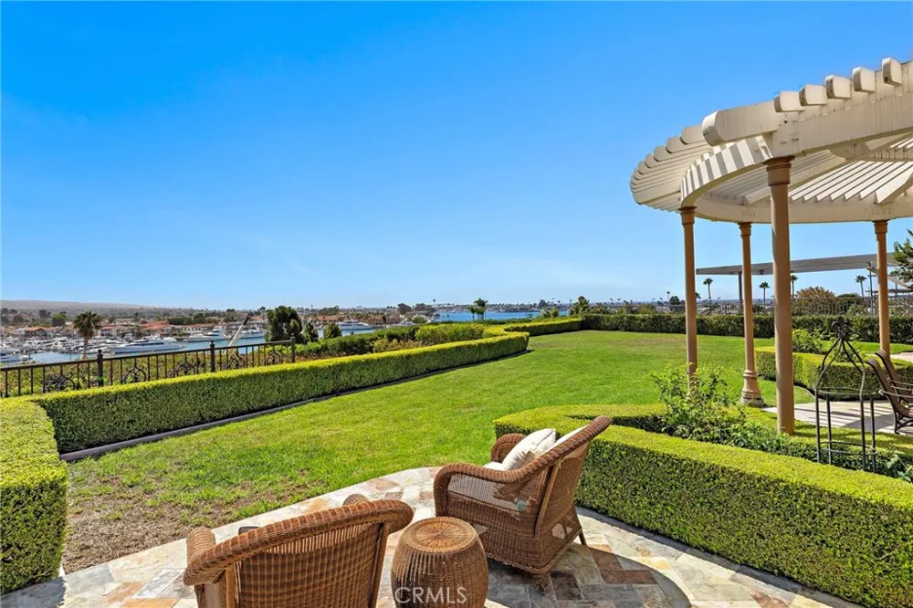 108 Kings Place Newport Beach, CA 92663