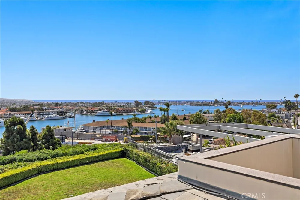 108 Kings Place Newport Beach, CA 92663