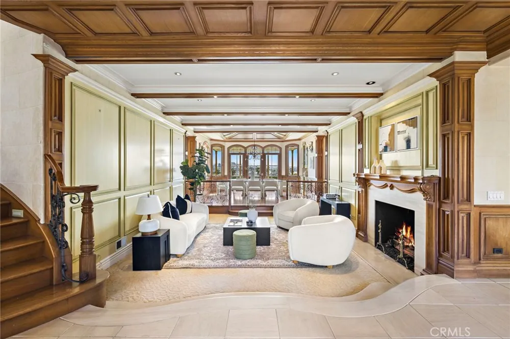 108 Kings Place Newport Beach, CA 92663