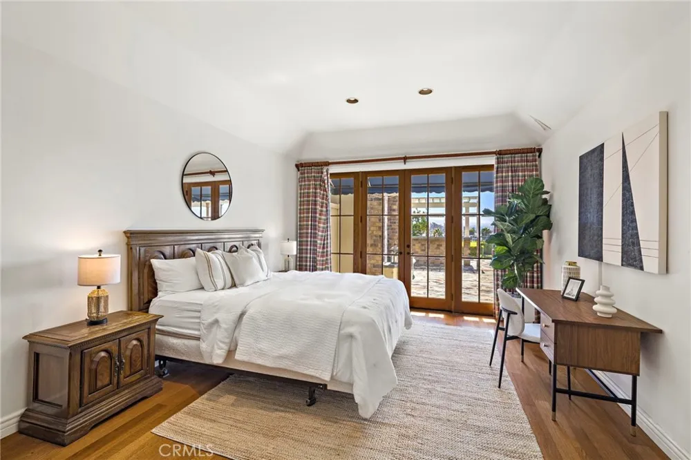 108 Kings Place Newport Beach, CA 92663