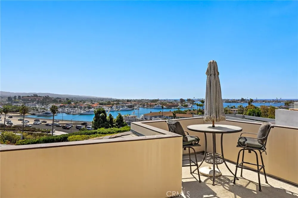 108 Kings Place Newport Beach, CA 92663