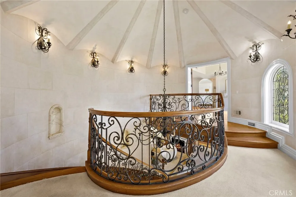108 Kings Place Newport Beach, CA 92663