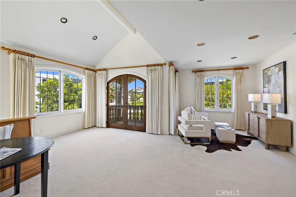 108 Kings Place Newport Beach, CA 92663