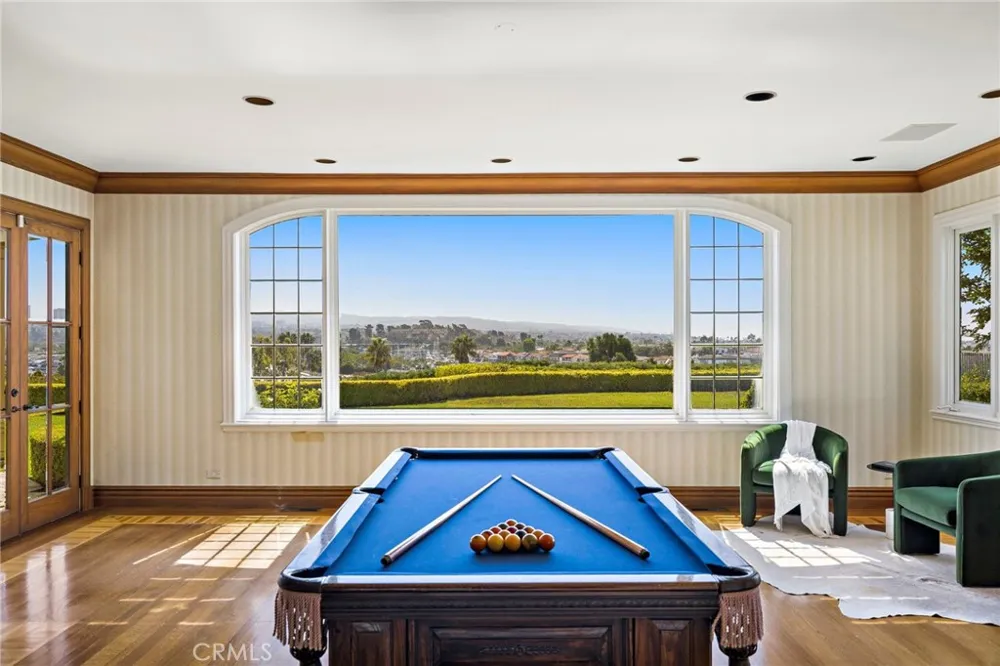 108 Kings Place Newport Beach, CA 92663