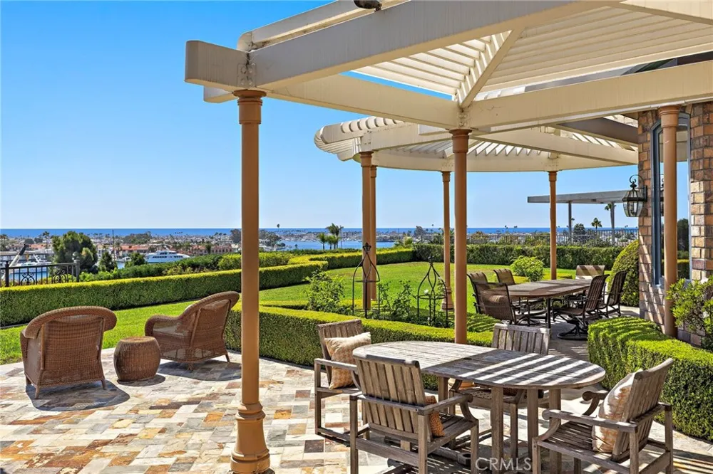 108 Kings Place Newport Beach, CA 92663