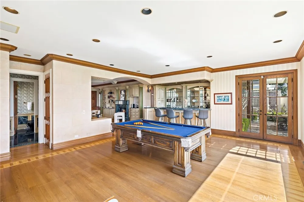 108 Kings Place Newport Beach, CA 92663