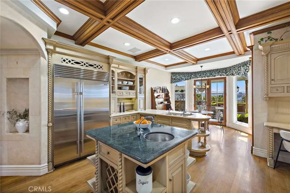 108 Kings Place Newport Beach, CA 92663