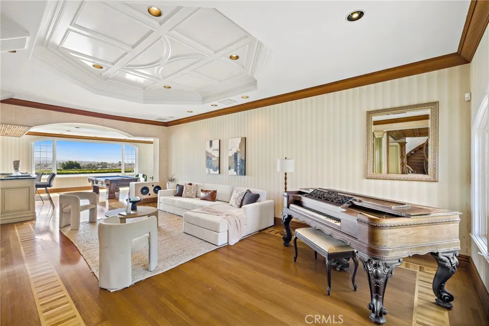 108 Kings Place Newport Beach, CA 92663