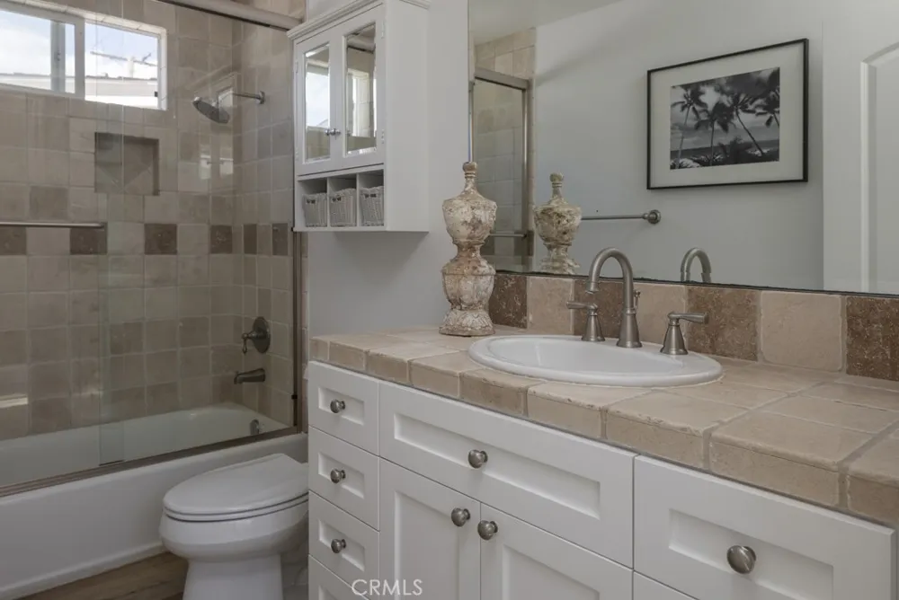 618 Iris #B Corona del Mar, CA 92625