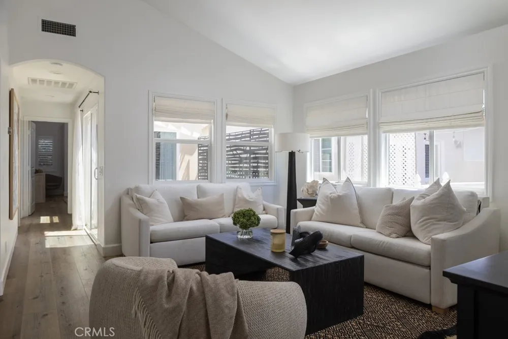 618 Iris #B Corona del Mar, CA 92625