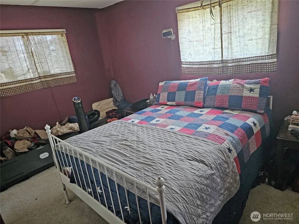 283 Middle Fork Road Chehalis, WA 98532