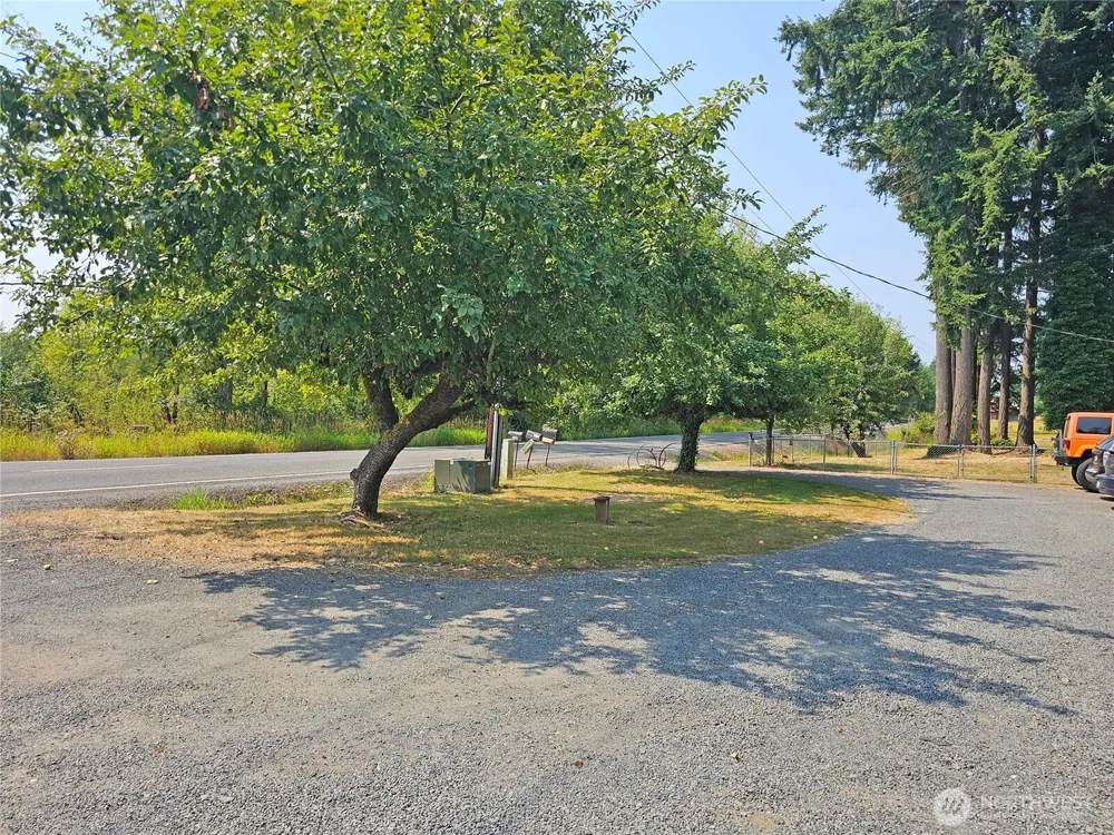 283 Middle Fork Road Chehalis, WA 98532