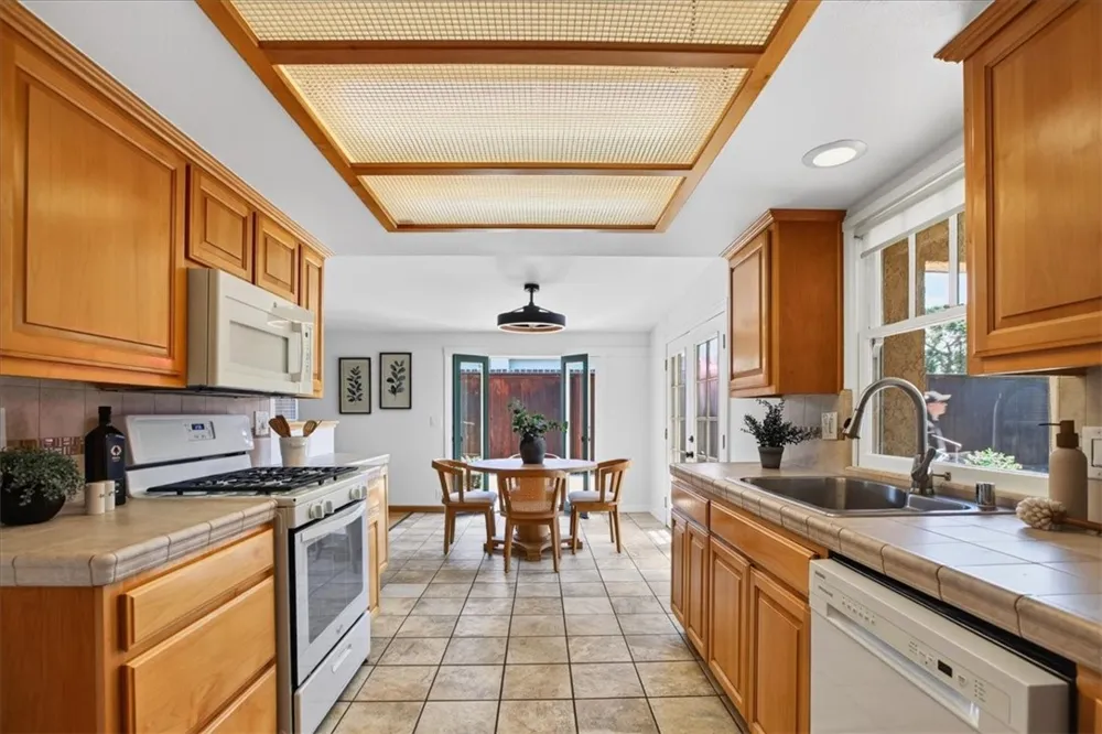 1038 Fair Oaks Avenue Arroyo Grande, CA 93420