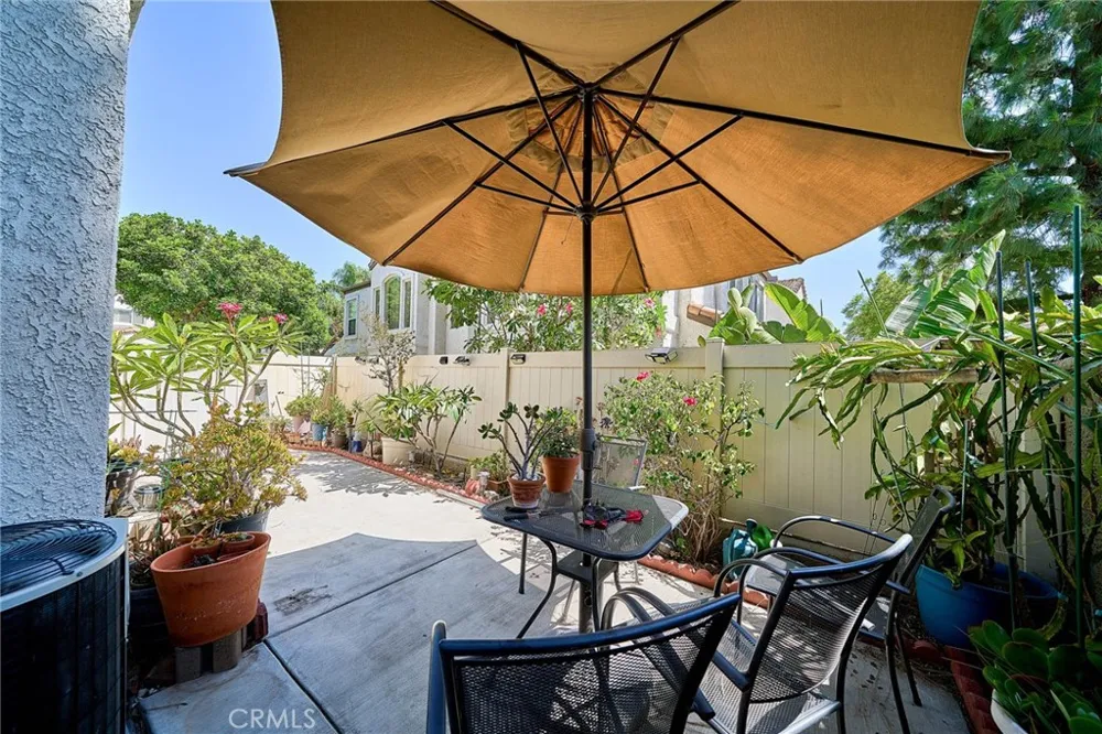 1048 Explanada Street #101 Corona, CA 92879