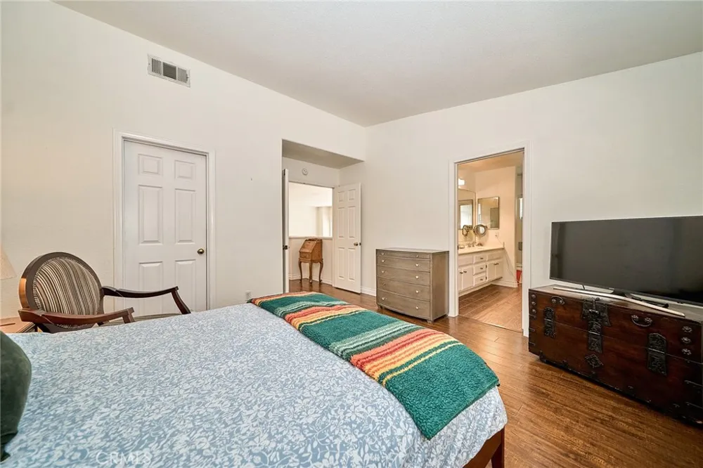 1048 Explanada Street #101 Corona, CA 92879