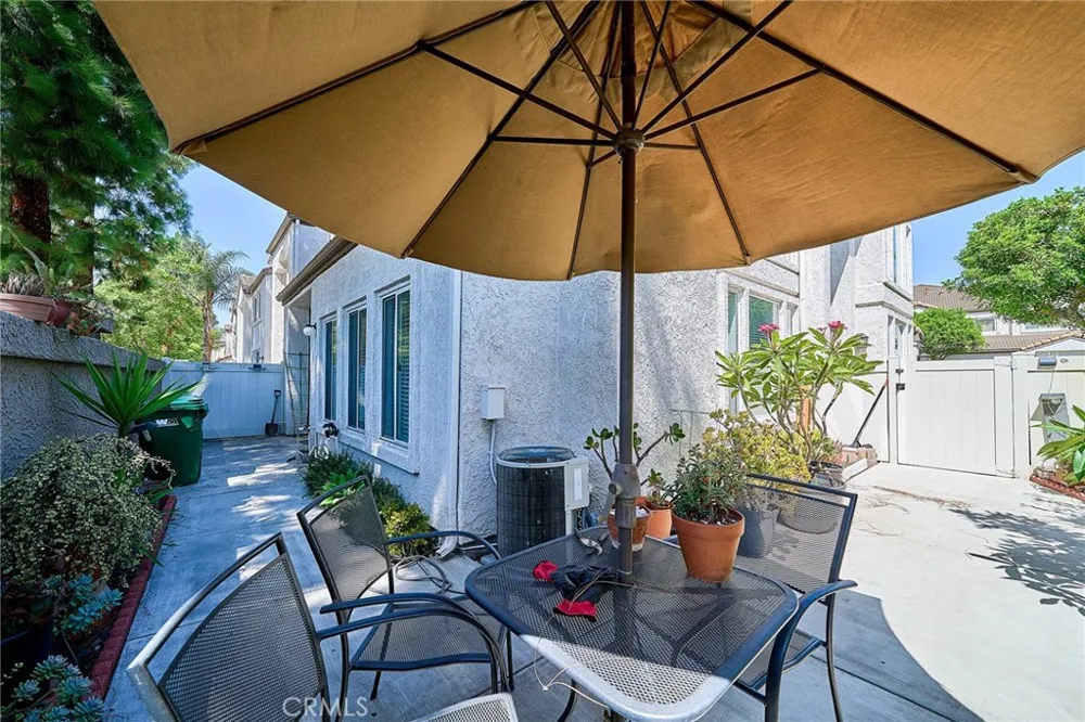 1048 Explanada Street #101 Corona, CA 92879