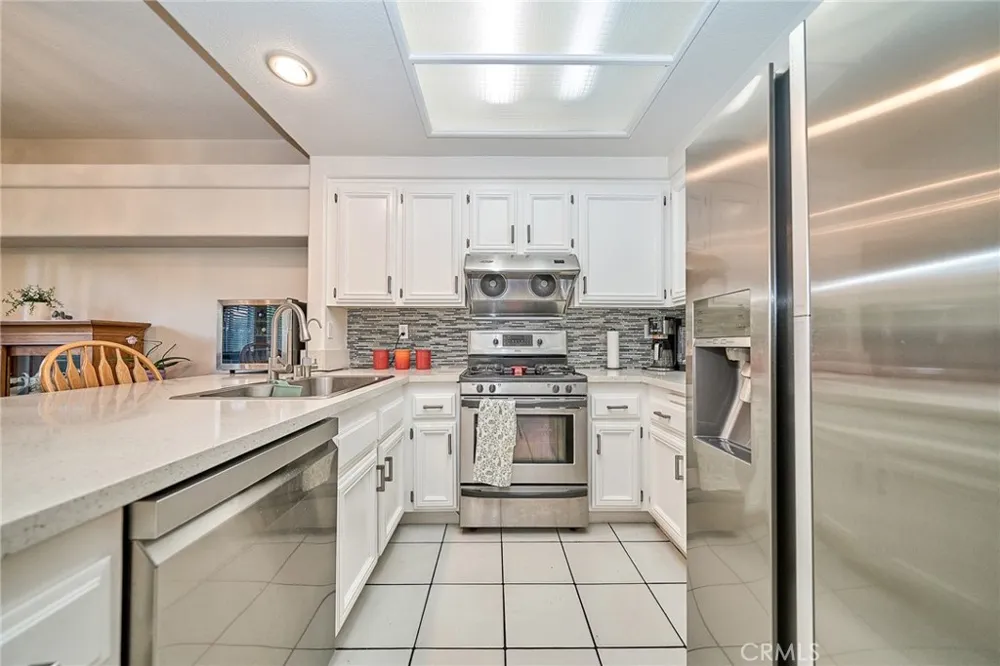 1048 Explanada Street #101 Corona, CA 92879