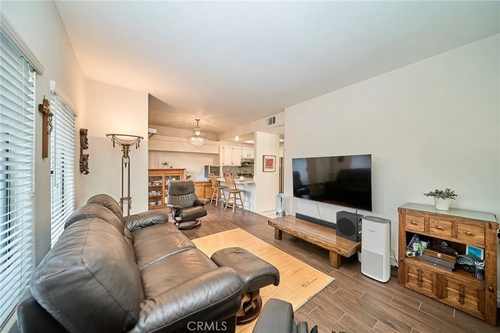 1048 Explanada Street #101 Corona, CA 92879