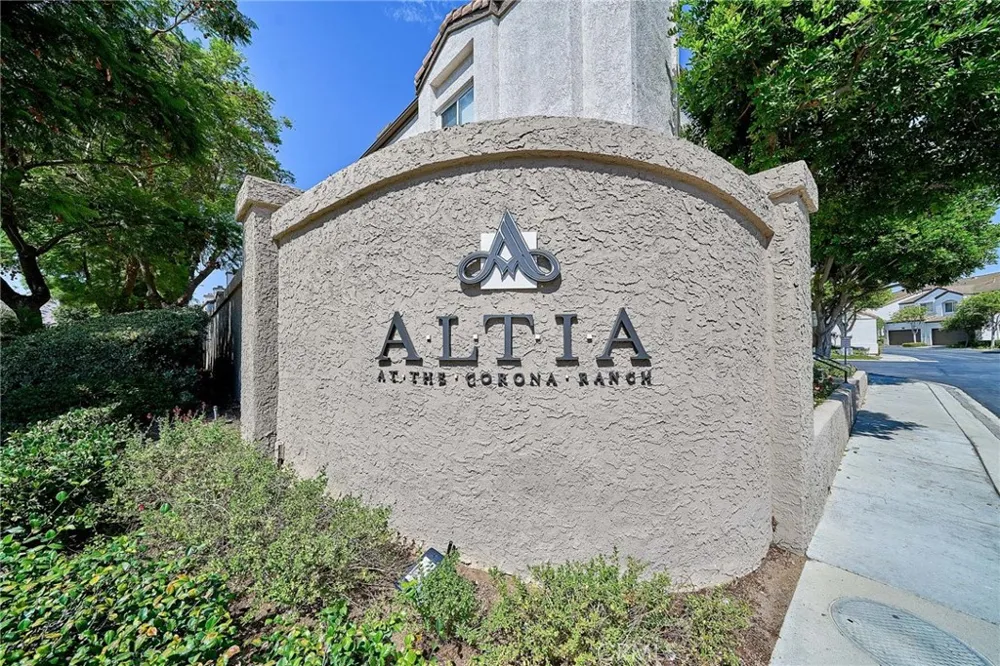 1048 Explanada Street #101 Corona, CA 92879