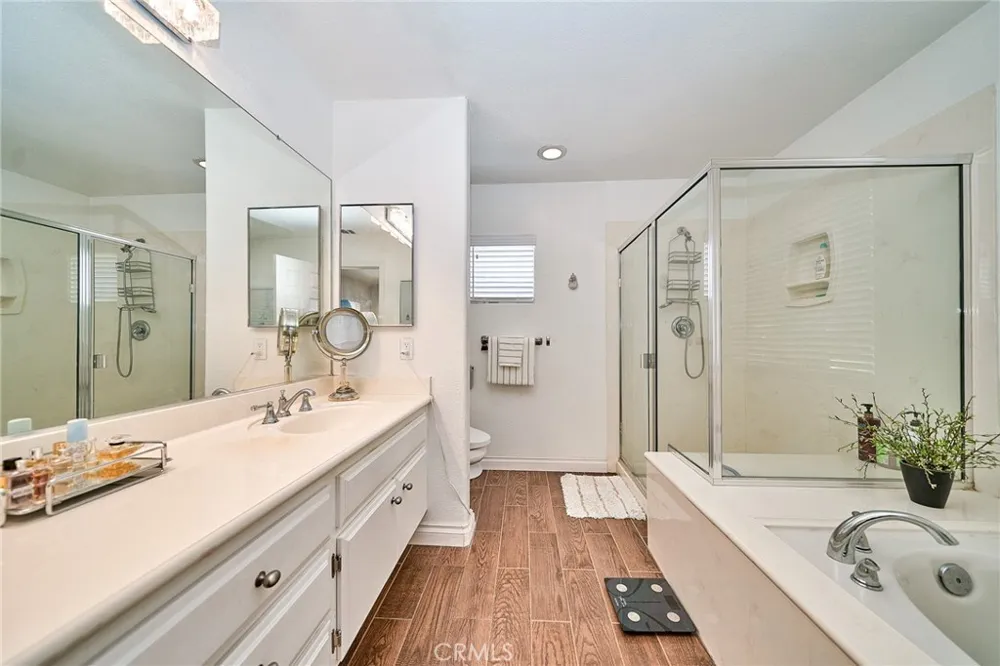 1048 Explanada Street #101 Corona, CA 92879