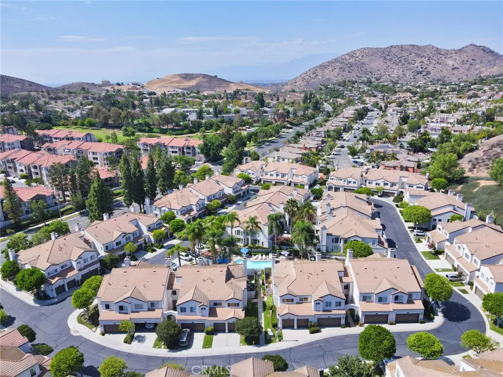 1048 Explanada Street #101 Corona, CA 92879