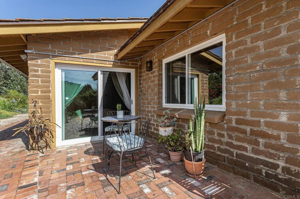 6678 Las Colinas Rancho Santa Fe, CA 92067