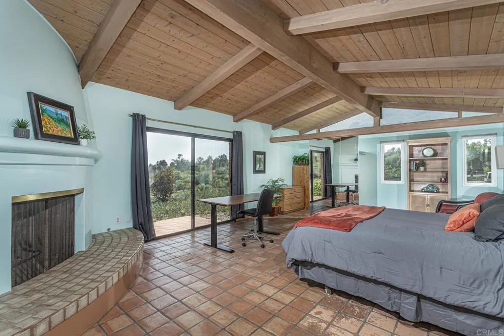 6678 Las Colinas Rancho Santa Fe, CA 92067