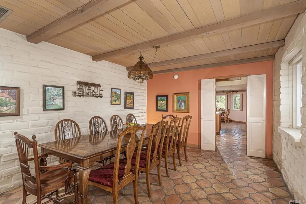 6678 Las Colinas Rancho Santa Fe, CA 92067