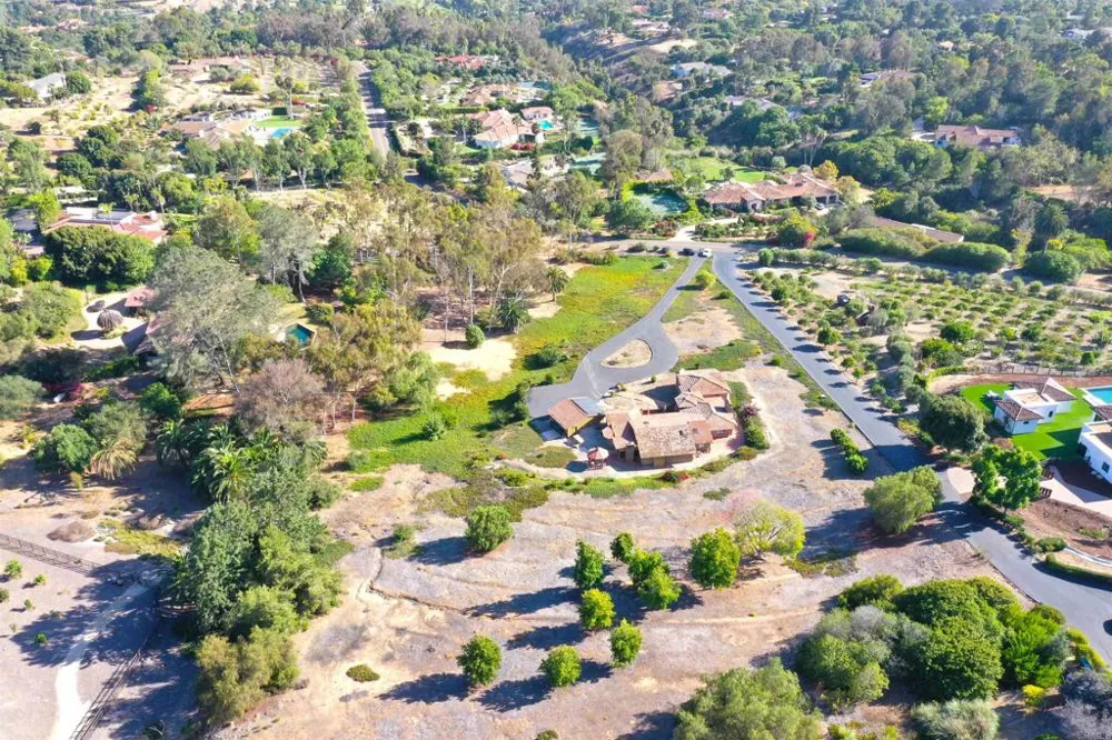 6678 Las Colinas Rancho Santa Fe, CA 92067
