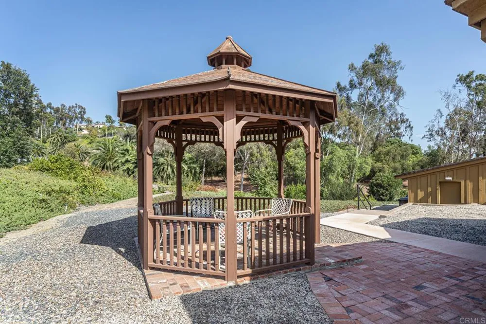 6678 Las Colinas Rancho Santa Fe, CA 92067