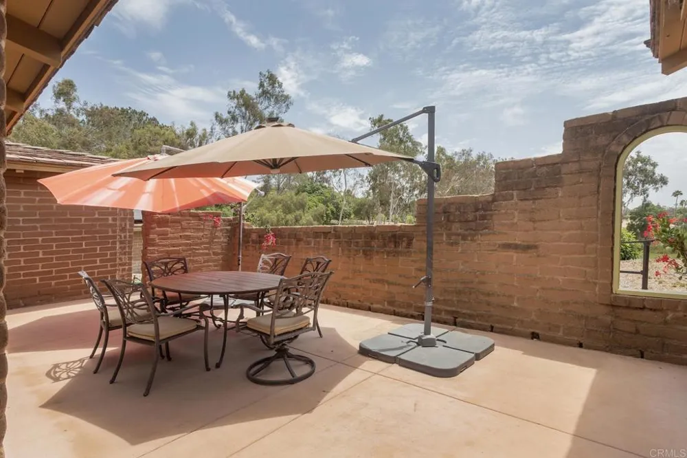 6678 Las Colinas Rancho Santa Fe, CA 92067