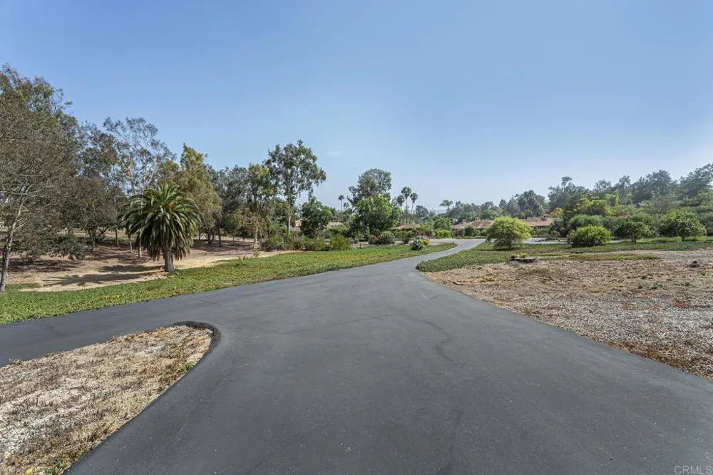 6678 Las Colinas Rancho Santa Fe, CA 92067