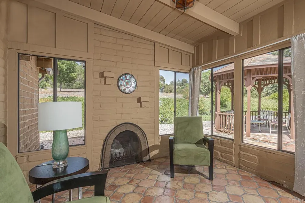 6678 Las Colinas Rancho Santa Fe, CA 92067