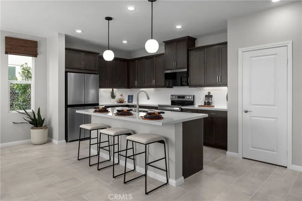 11853 Arborist Way Fontana, CA 92337