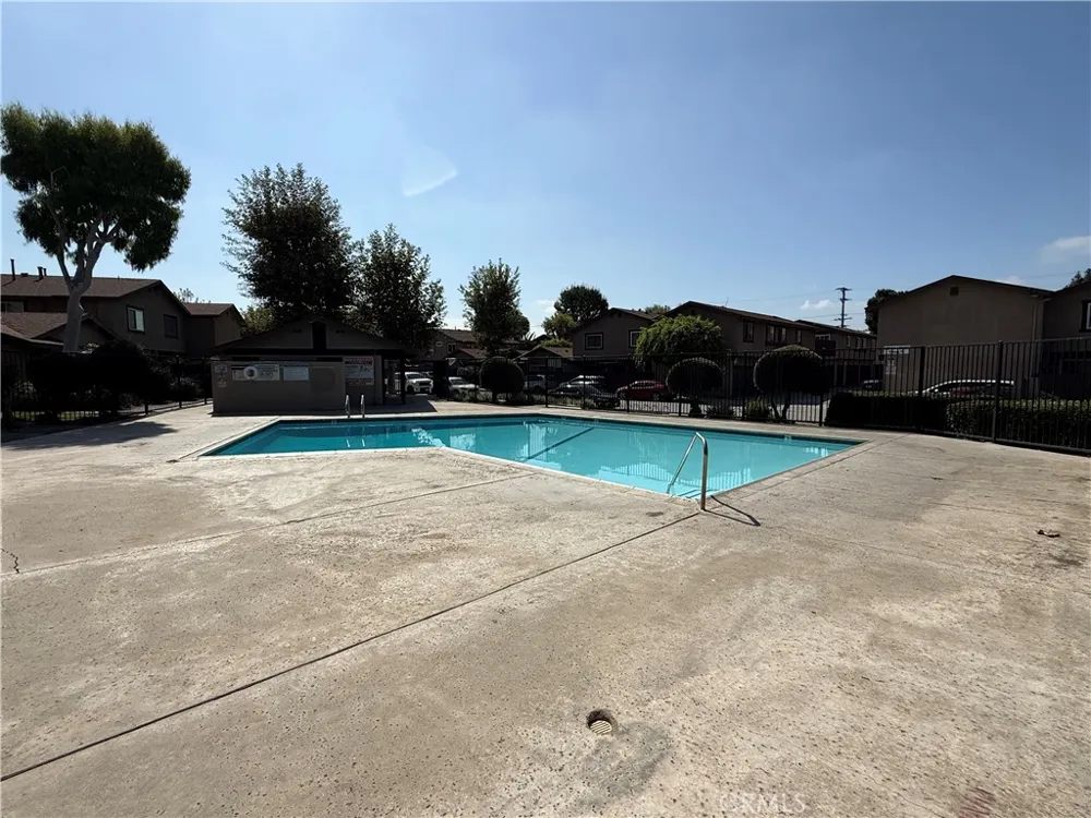 8544 Century Boulevard Paramount, CA 90723