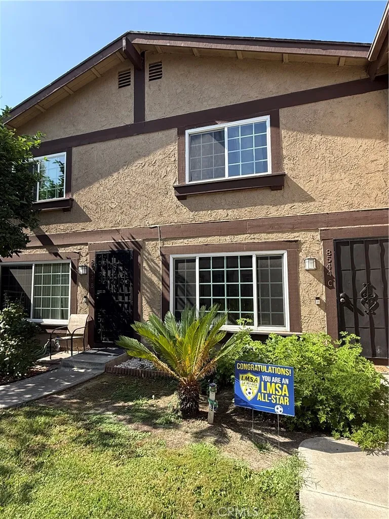 8544 Century Boulevard Paramount, CA 90723