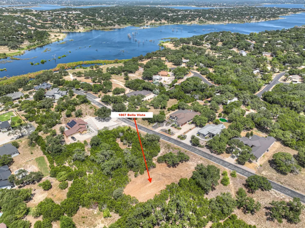 1867 Bella Vista Canyon Lake, TX 78133