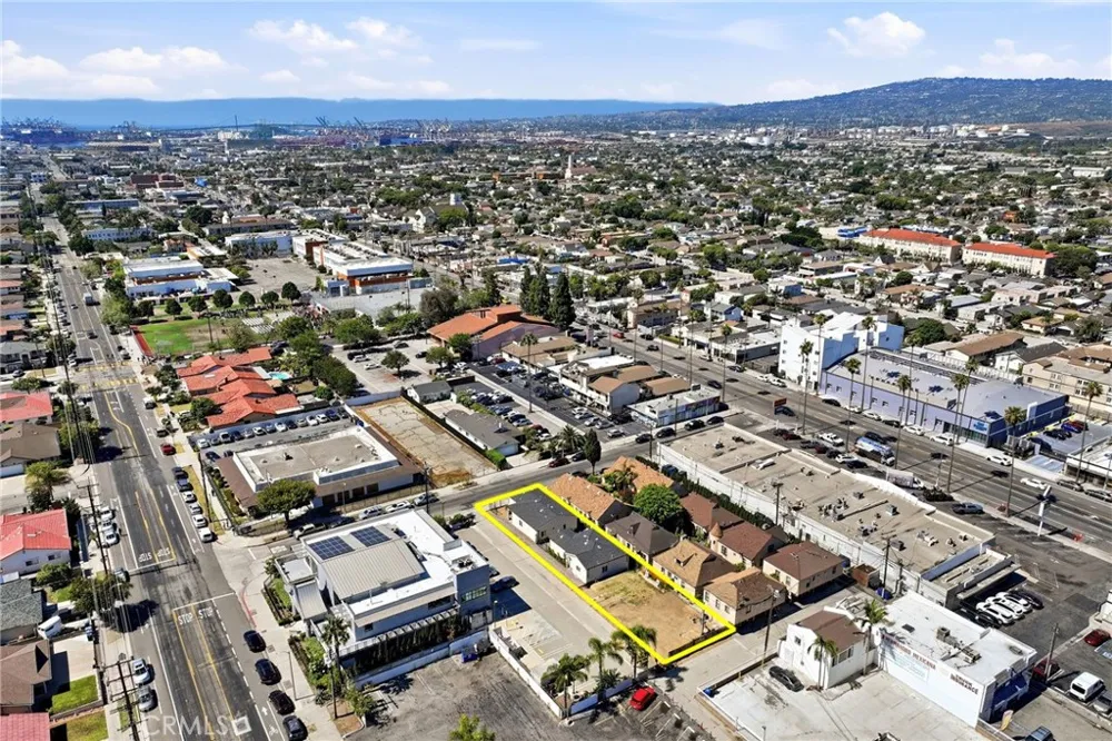 127 E Street Wilmington, CA 90744