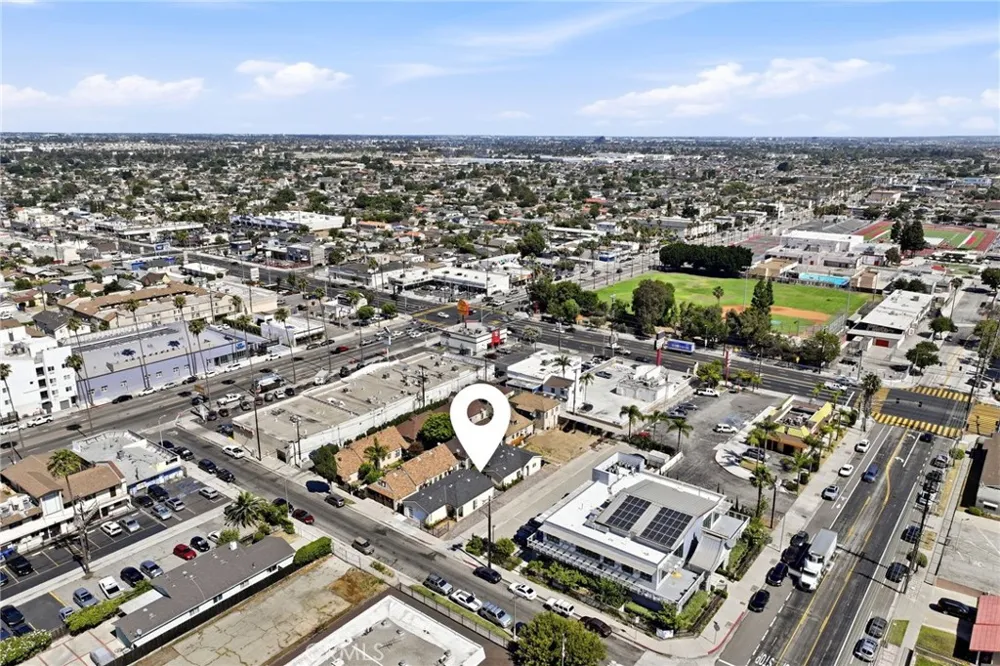 127 E Street Wilmington, CA 90744