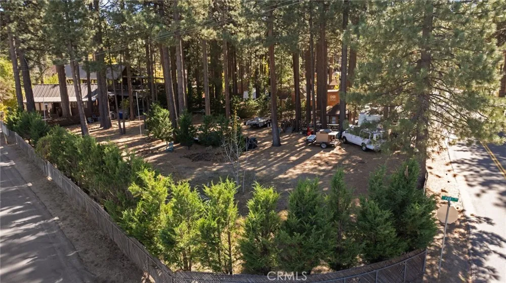 341 Jeffries Big Bear Lake, CA 92315